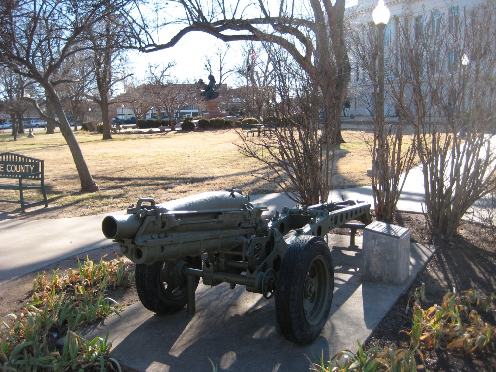 Noble County Courthouse 75mm Pack Howitzer Memorial