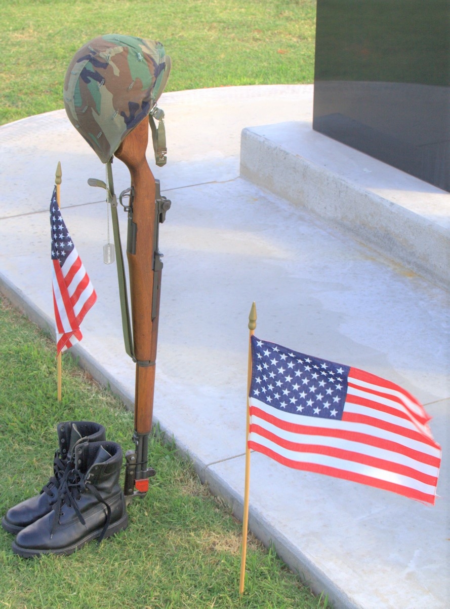 Veterans Memorial - Hinton, Oklahoma
