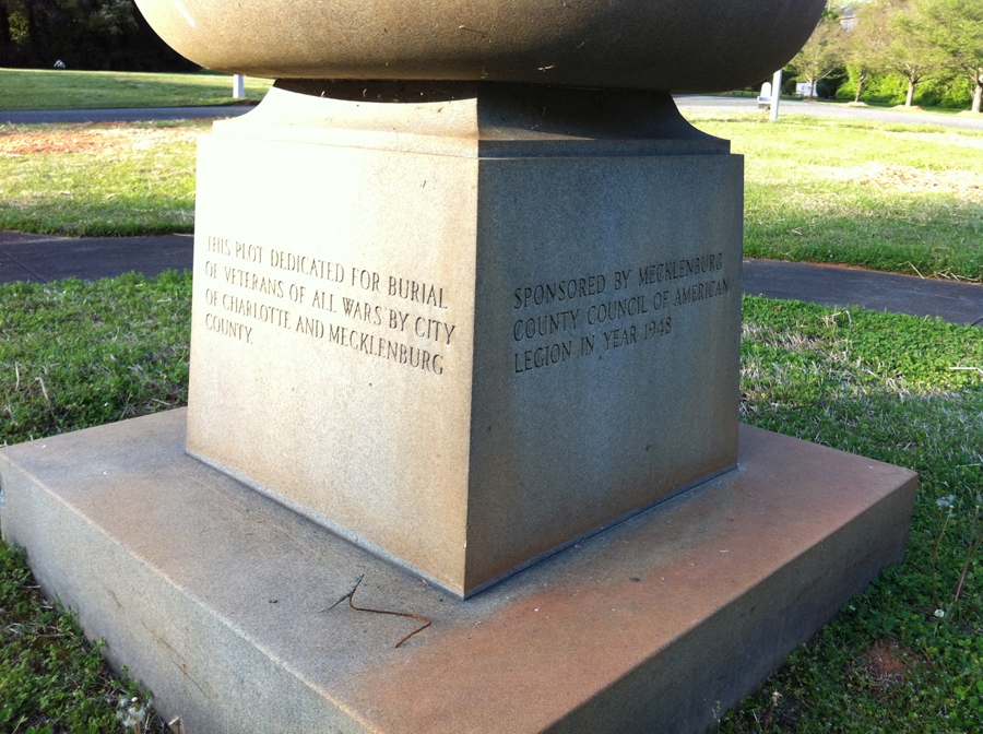 Evergreen Cemetery Veterans&#039; Rest Fountain, Charlotte