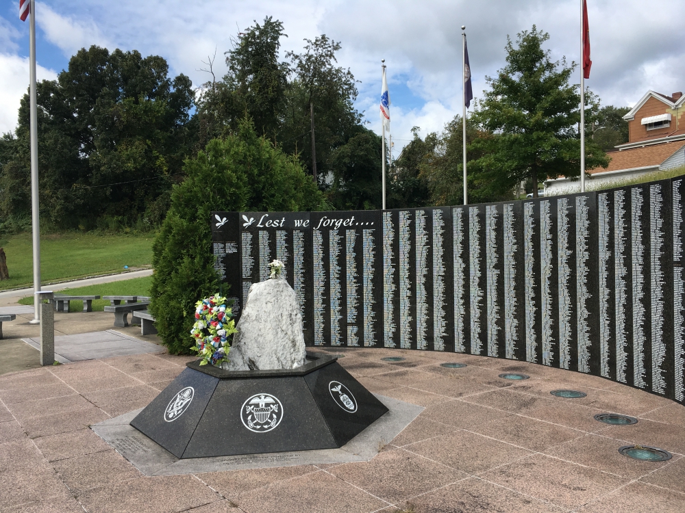 Borough of Donora Veteran&#039;s War Memorial