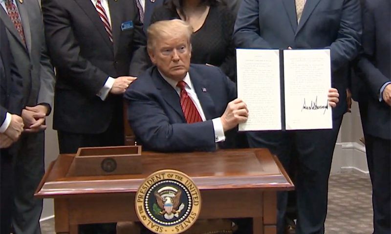 President signs executive order addressing veteran suicide 