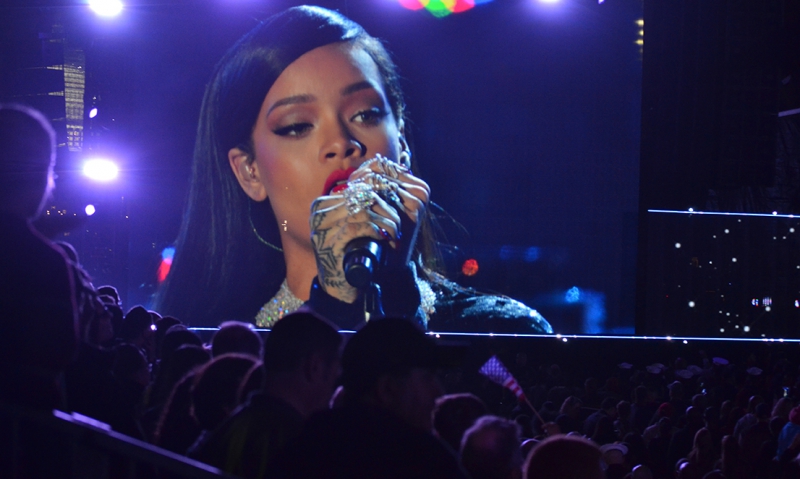 Celebrities light up D.C. during Concert for Valor