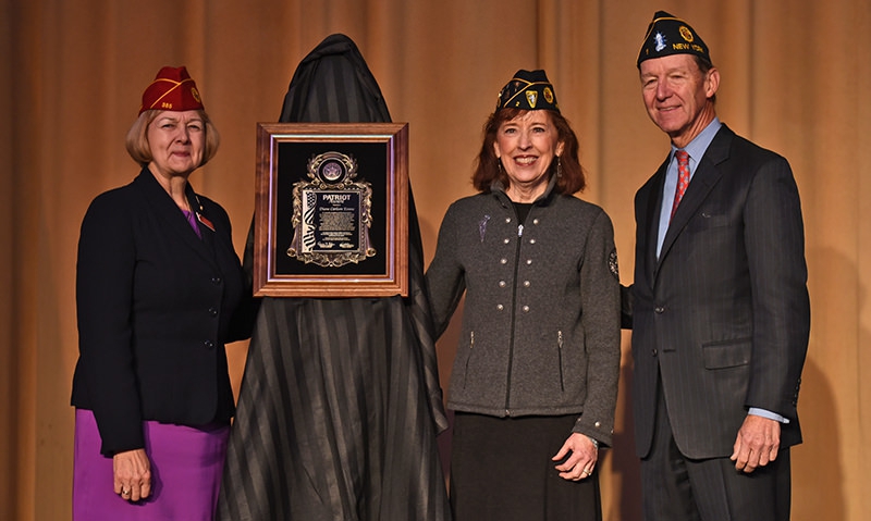 Patriot Award goes to Vietnam combat nurse
