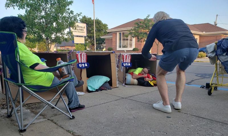 Veteran homelessness takes center stage in small Indiana city