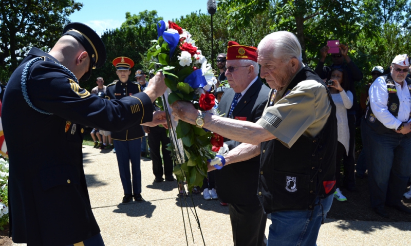 Legion places wreath at original Tomb of Unknown Soldier