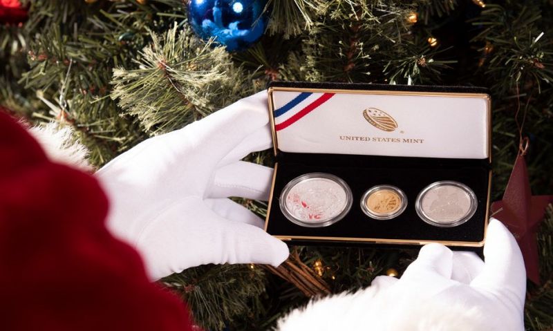 An American Legion keepsake gift for the holidays