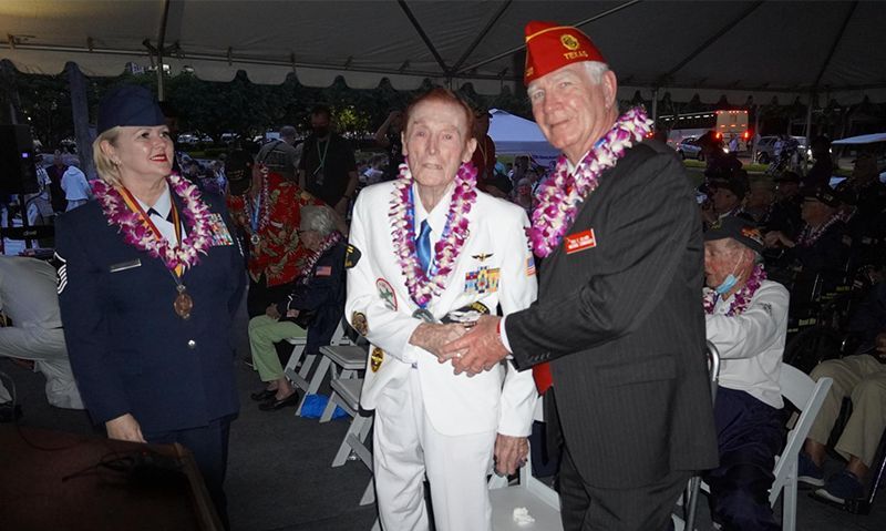 Commander attends Pearl Harbor observances