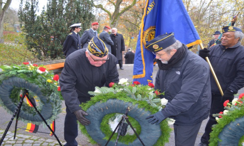 Post GR09 lays wreath for German Memorial Day