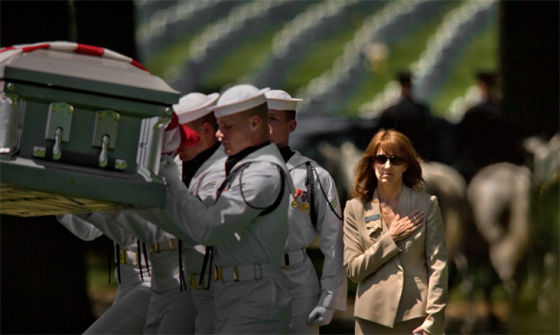 Navy honors 4 Vietnam-era sailors