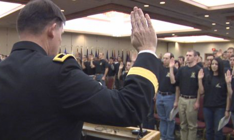 Colorado hosts enlistment ceremony