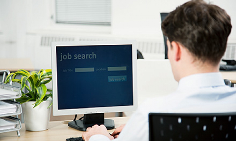 The latest in résumé, job-search trends