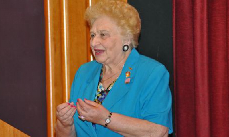 Holocaust survivor to receive PR Award