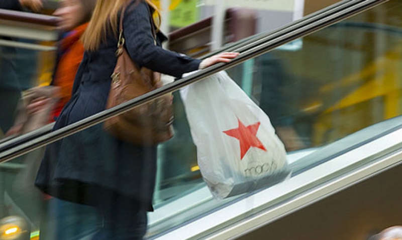 Macy's to offer convention savings pass 