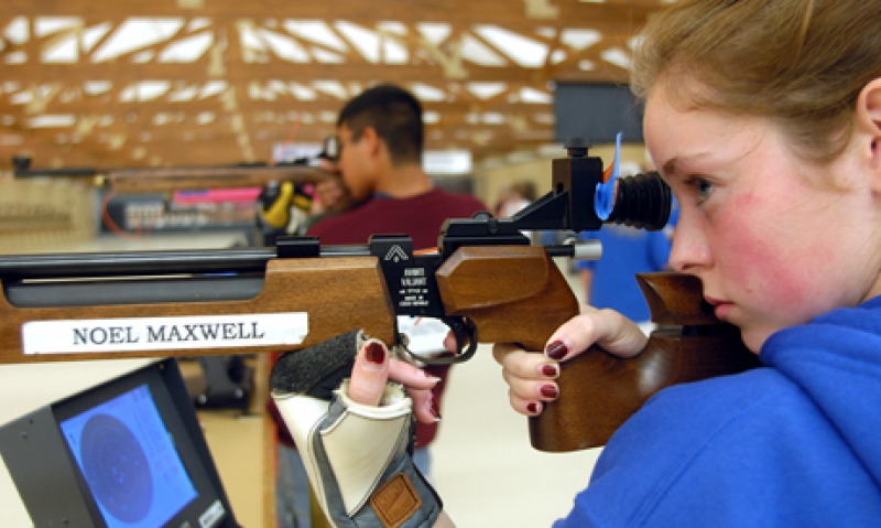 16 air rifle shooters advance to finals