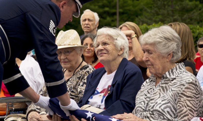 WW II women vets honored on Flag Day