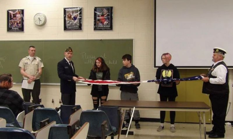 Legionnaires bring flag education to middle school students