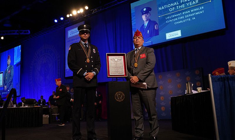 Iowa firefighter, Virginia sheriff honored at national convention