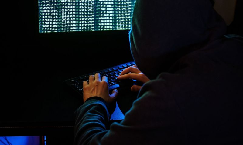 How to protect yourself from cybercrimes