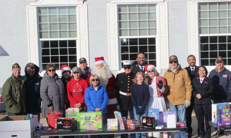 Illinois Post 1941 collects hundreds of toys, coats in annual holiday drive